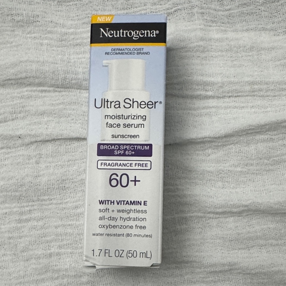 Neutrogena Ultra Sheer Face Serum - White and Blue